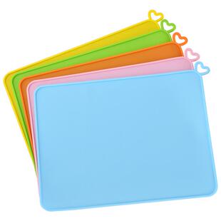 宝宝硅胶餐垫儿童一年级小学生专用餐桌垫防油折叠吃饭用餐午餐布