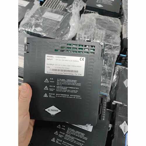 实物拍摄汇川SV660NS2R8I伺服驱动器400W支，议价商品