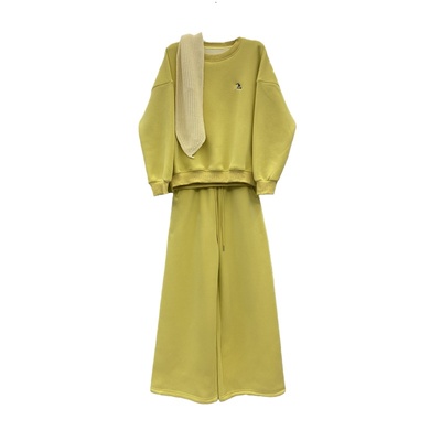 加绒圆领刺绣卫衣哈伦裤围巾套装