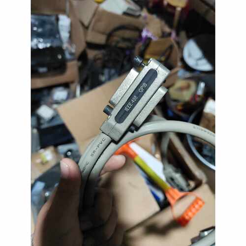 询价IEEE-488 GPIB线，灰色线材，接口清晰，