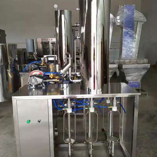 小型汽泡水苏打酒饮料生产设备碳酸含气饮料混合灌装机械生产厂家