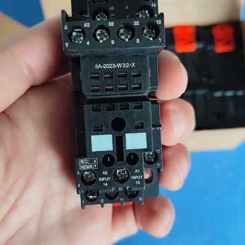 议价RXZE2M114混合式底座，全新带包装实物拍摄，正品