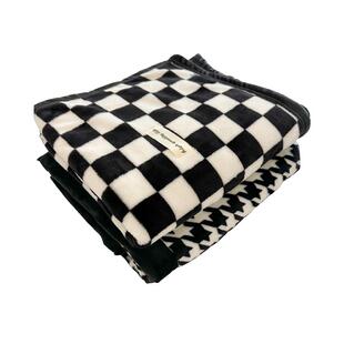 轻奢毛毯办公室午睡毯珊瑚绒午休小毯子沙发盖毯空调毯四季通用