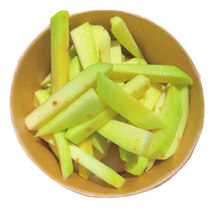 潮汕拖青芒果甘草梅汁生吃酸辣腌制酸芒新鲜水果酸甜当季小吃