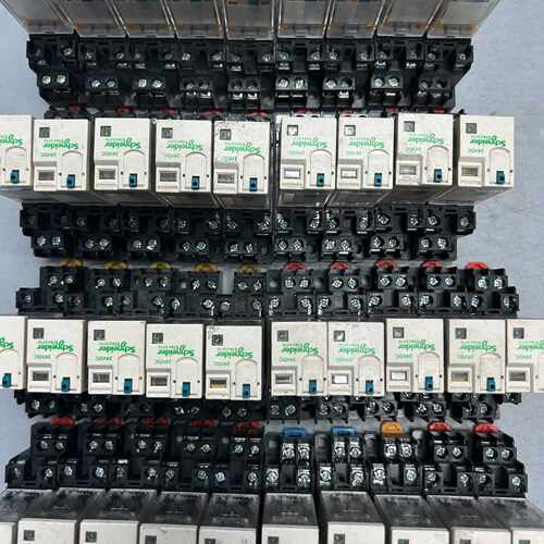 【议价-可维修】  RXM2CB2BD 继电器 /均有货