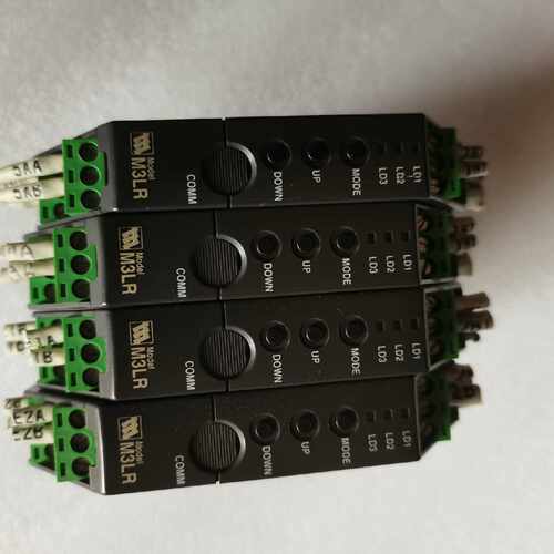溢价-爱模M-system M3LR-R4/A温度变送器，成色