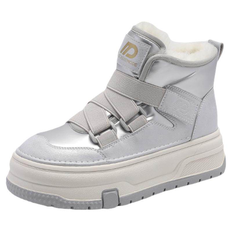 SATURDAYMODE时尚雪地靴女冬季保暖防滑加绒超轻靴子