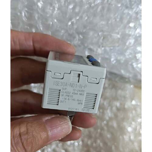 原装ISE30A-N01-N-P压力传感器，全新带线，—议价