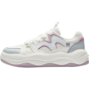 安踏板鞋女款冰淇淋厚底增高休闲鞋女生2026冬季鞋子ins风面包鞋