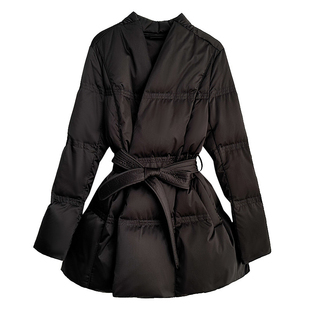 2025冬高端设计感黑色羽绒服女中长款修身白鹅绒名模收腰时尚外套