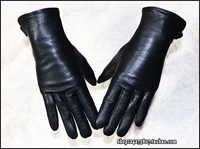 Женская модель козьей кожи кожи сети.