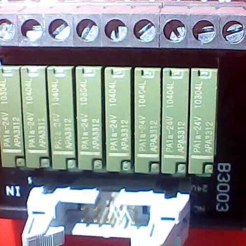 溢价- 8位继电器模组 B3003 Y412/B3003