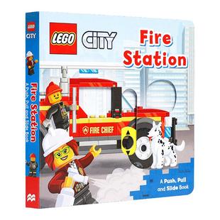LEGO® City Fire Station: A Push, Pull and Slide Book 乐高城市之消防站 机关操作书