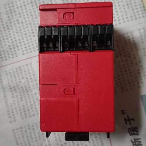 非标价丹麦THIIM继电器SYND2202B230AA5C修理