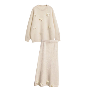 孕妇连衣裙套装秋冬2025新款燕麦色蝴蝶结针织毛衣半身裙两件套女