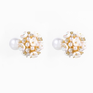夸张珍珠双面花朵耳钉耳环2025新款爆款高级感轻奢气质小香耳饰女