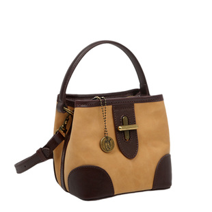 哈弘新款植鞣头层牛皮水桶包日常通勤不撞款单肩斜挎手提款方盒包