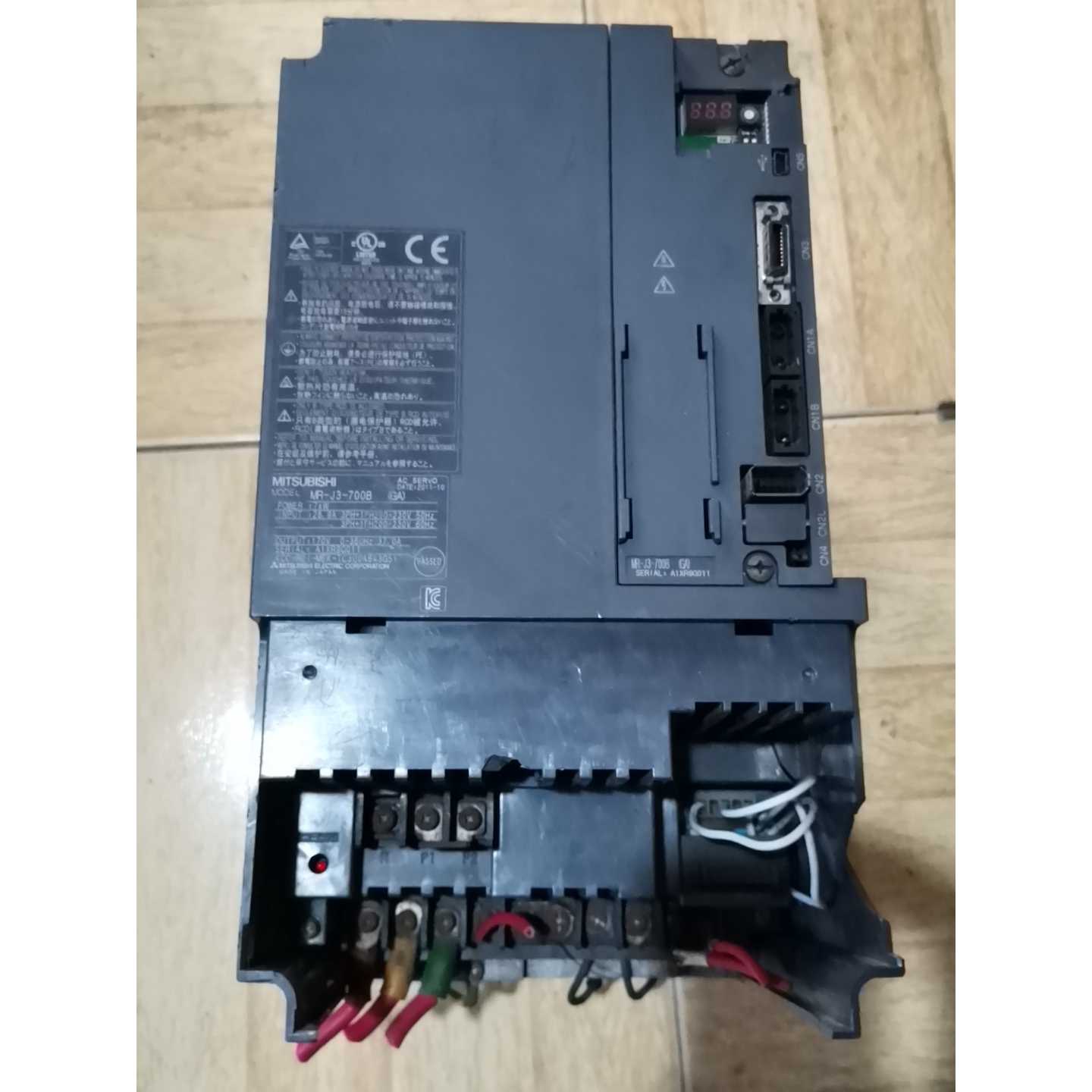 议价MRJ3700B驱动器一台外壳有破损不影响功能维修图片