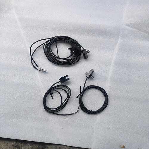 【请询价】EESX672WR槽型光电传感器带线成色还可以