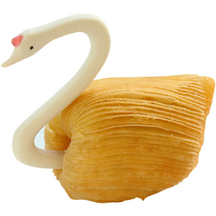 点睛天鹅头带眼睛天鹅酥头可以吃的仙鹤头点心小天鹅脖子开袋即食