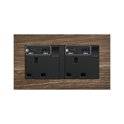 港澳国际通用多功能/英标带USB-C快充菲士插开关墙面插座暗装木纹