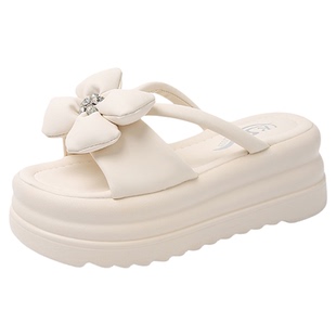 厚底拖鞋女夏季外穿2026新款仙女配裙子增高气质花朵海边沙滩凉鞋