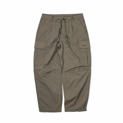 锦纶洗水做旧立体裁剪工装裤