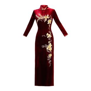 旗袍长款重工刺绣加绒加厚秋冬新喜婆婆婚宴装妈妈礼服复古连衣裙