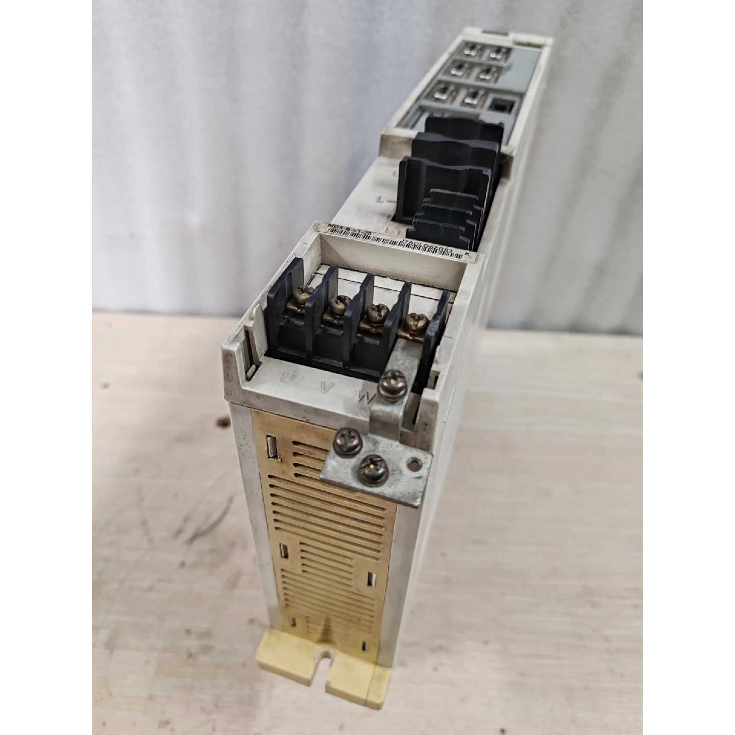 议价MDS-B-V1-20三菱伺服驱动器,原装拆机2个,测试完好