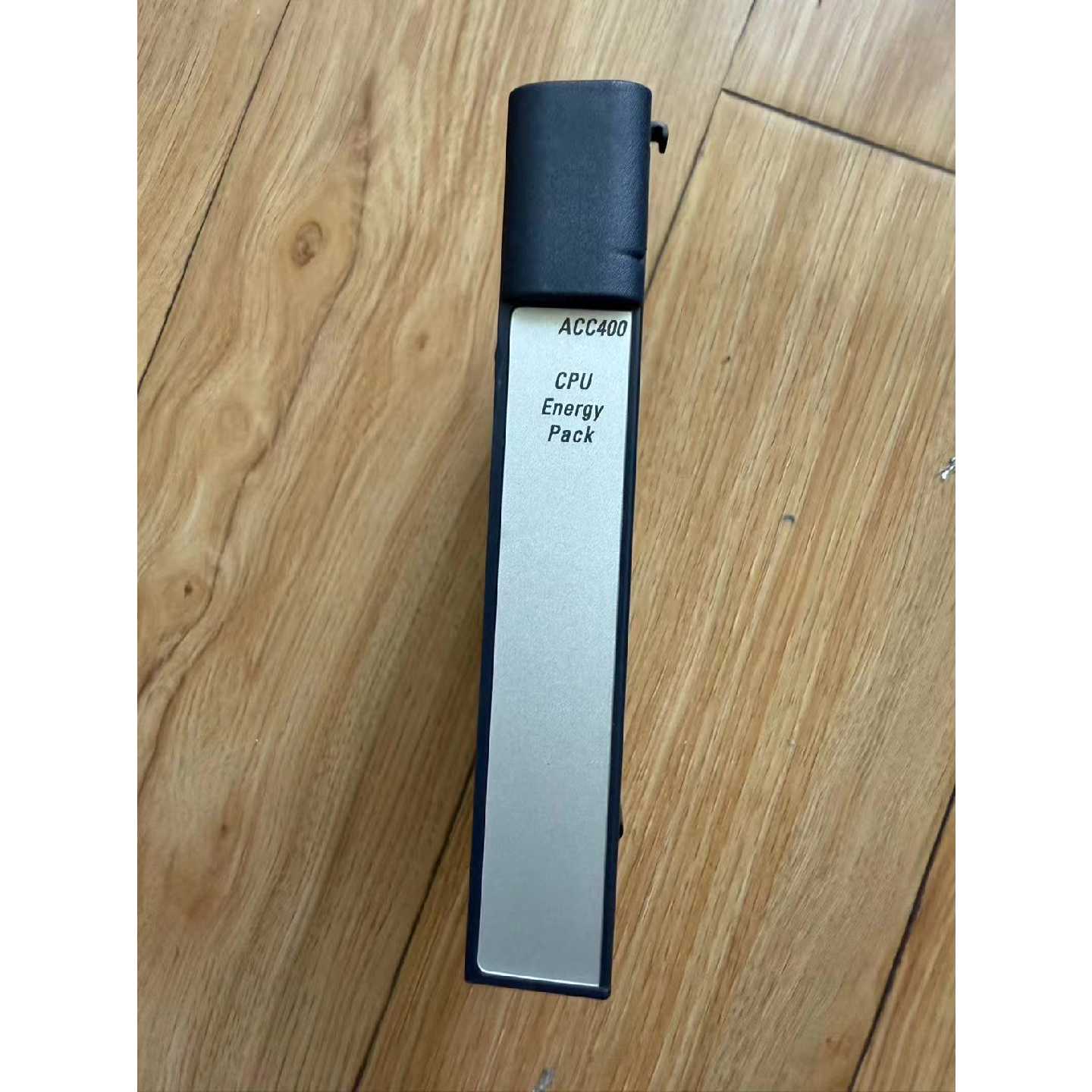 爱默生IC695ACC400,功能包好,成色如图所示,需要者