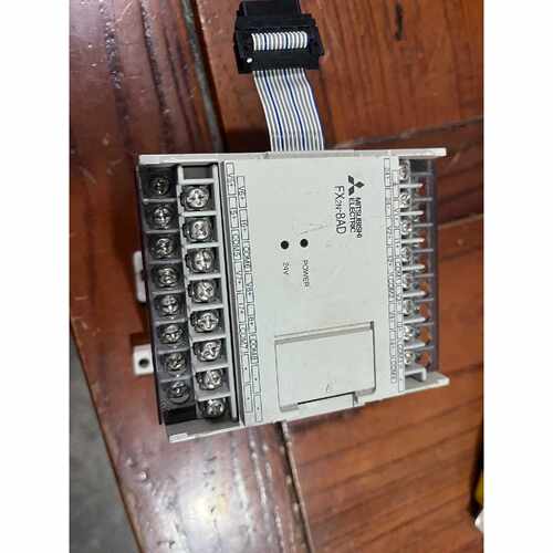 议价FX2N8AD模拟量输入模块维修