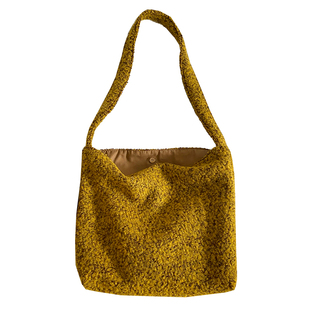 马杜尔的冬日法式复古混色黄毛圈羊毛混纺单肩大容量斜跨大包秋冬