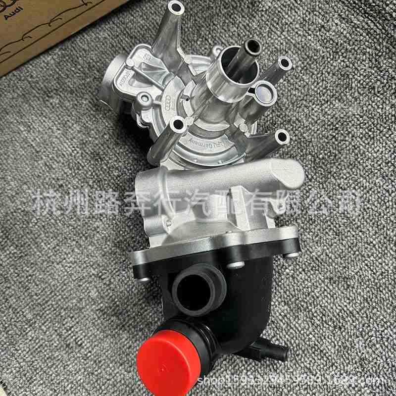 079121010B 079121010B/079121013B/J/R适用宾利飞驰欧陆4.0T水泵