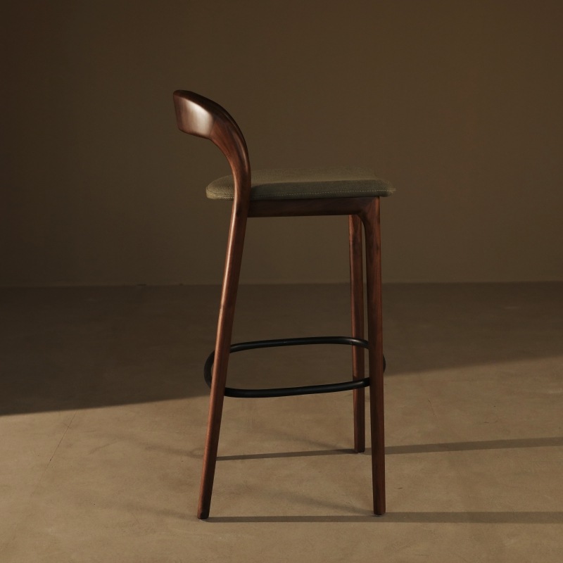 现代简约实木吧椅轻奢风格黑胡桃木高脚吧台椅 易江烟雨YJ54型吧