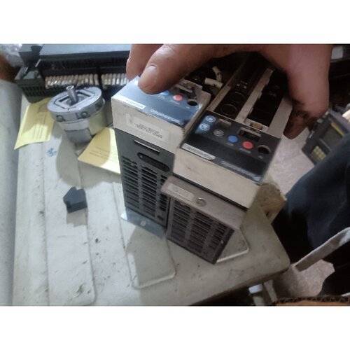 议价驱动器MQDA023D1A MSDA011A1A，如图两