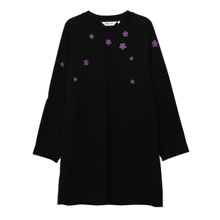 MOVEUP幻走2025冬季新款.FUN系列圆领插肩袖花朵绣花中长款卫衣女