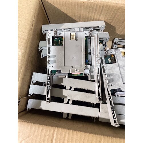 在线议价施耐德VW3A3307 Profibus DP通讯卡 原装拆