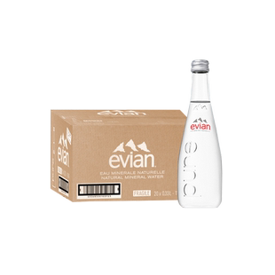法国进口Evian依云矿泉水整箱天然弱碱性饮用水1.5L/750ml/330ml