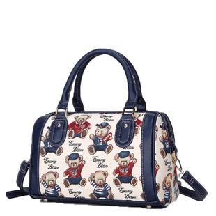 小熊维尼帆布单肩斜挎包女波士顿包手提小众设计师原创新娘手拎包