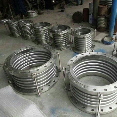 大拉杆波纹补偿器316防腐蚀304供热管道不锈钢膨胀节金属蒸汽高温