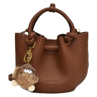 今年流行爆款包包女2026新款秋冬季复古百搭斜挎包精致迷你小拎包