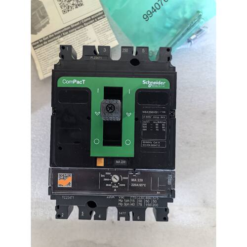 议价施耐德塑壳断路器NSX250HB1 MA 220A 3P F 690V 新产品C25V3M
