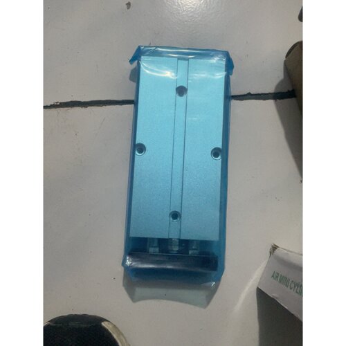 询价下单全新双轴气缸KTDA20X70一个 ，TN20*70S两个