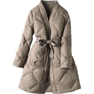 无领菱格轻薄羽绒服女中长款收腰显瘦时尚气质V领日系大口袋外套