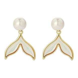 卡洛美鱼尾珠泪耳环女2026新款爆款小众设计感轻奢高级感耳钉耳饰