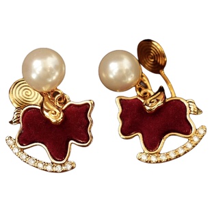 「赤珠萌马」可爱红色小马耳夹蚊香盘耳夹无耳洞过年耳钉珍珠耳饰
