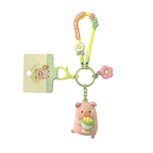 LULU猪钥匙扣挂饰2025新款钥匙挂扣女士挂包精致女匙圈情侣可爱高级感卡通书包手办背包公仔小挂件手机车挂饰