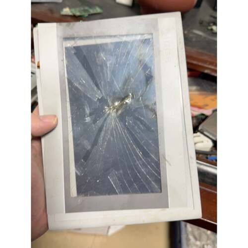 在线议价昆仑通态触摸屏TPC7062HI，当配件出，