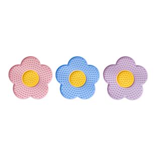 宠物食品硅胶太阳花双色舔食垫小狗狗益智嗅闻垫解闷慢食