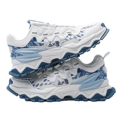 特步山海系列老爹鞋男